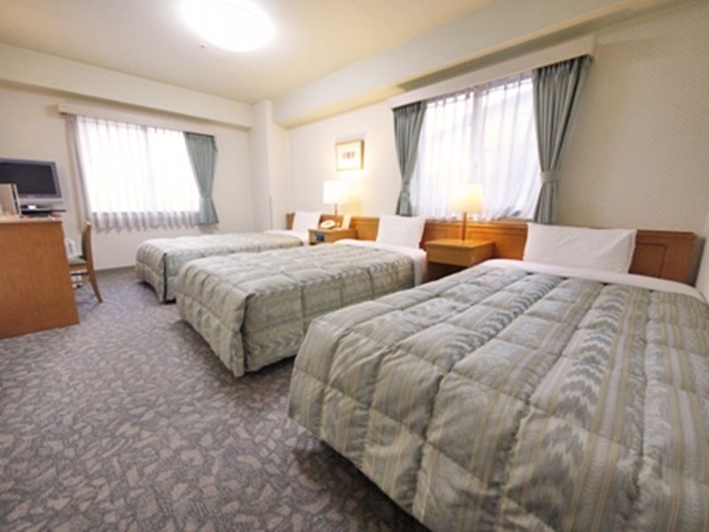 Hotel Route-Inn Kumamoto Ekimae Екстериор снимка