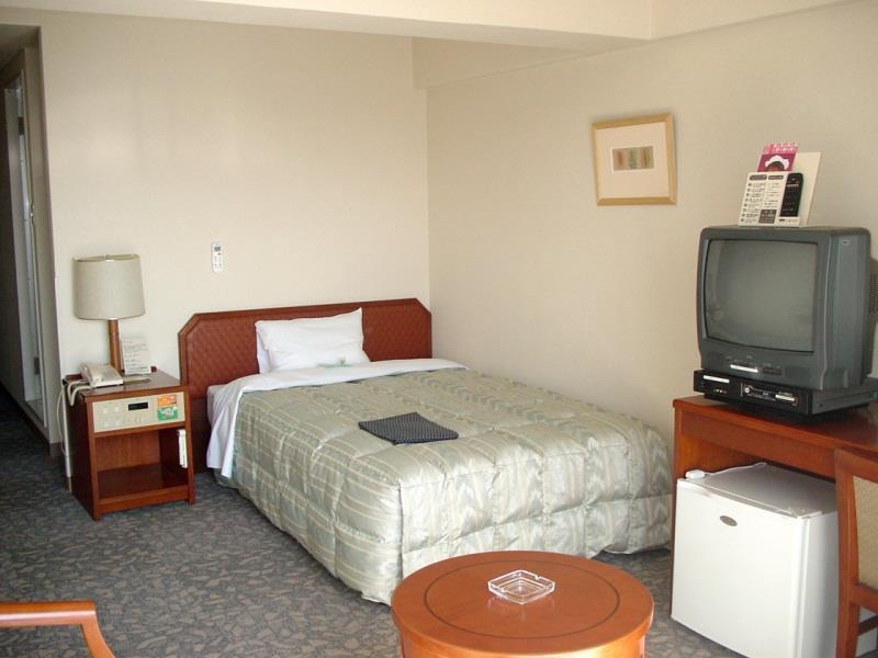 Hotel Route-Inn Kumamoto Ekimae Екстериор снимка